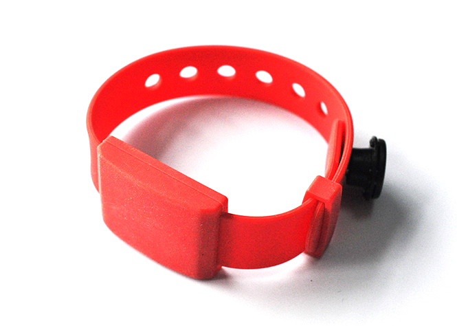 RFID方形硅膠腕帶(防拆扣)
